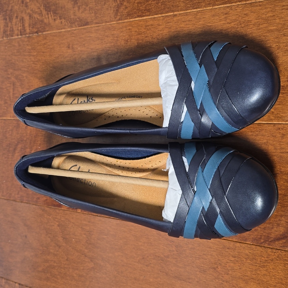 Clarks Sara Clover Navy Combination Leather Ballet Flats 6 NWT - Picture 2 of 11